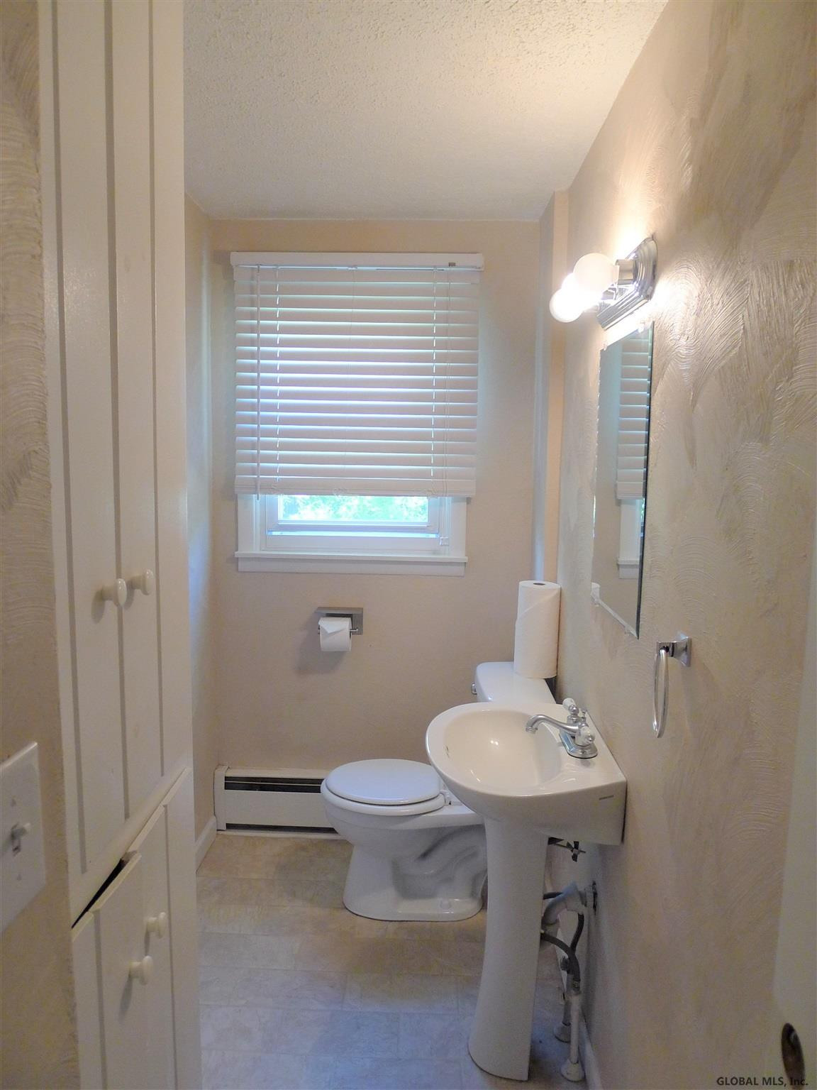 21 Marjorie Road Colonie, NY 12205 - Photo 35 of 45 Photo 35