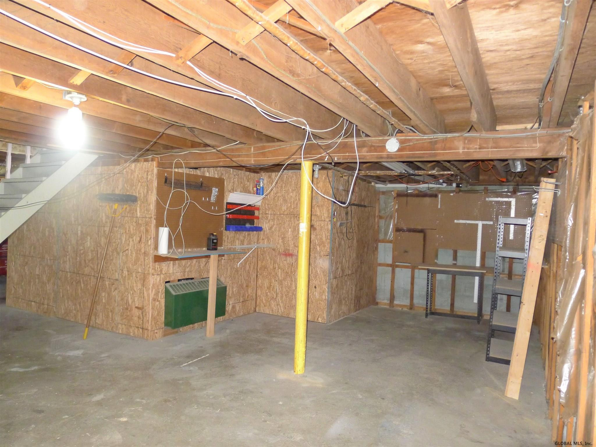 21 Marjorie Road Colonie, NY 12205 - Photo 41 of 45 Photo 41