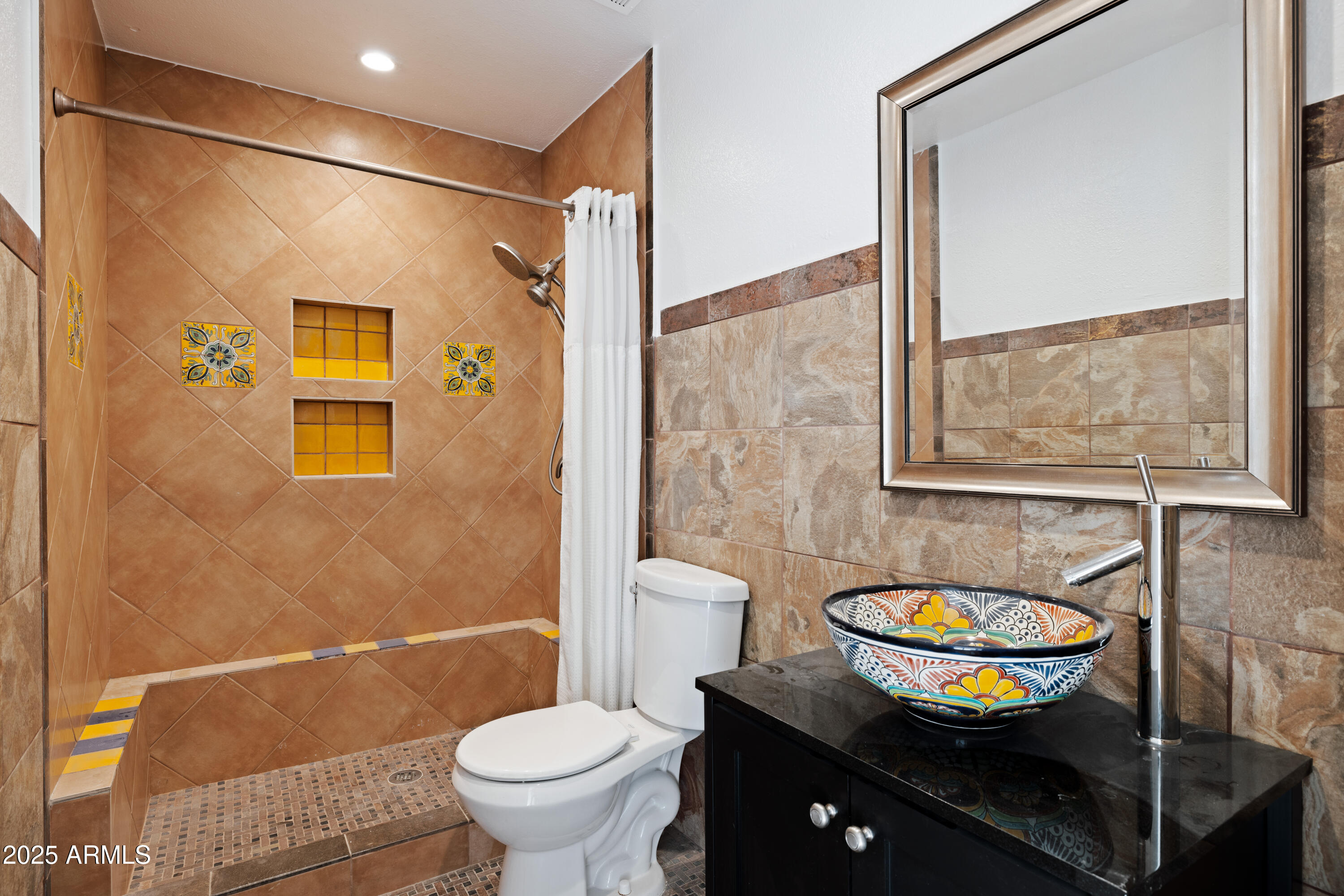 3124 South Los Altos Mesa, AZ 85202 - Photo 19 of 28 Guest Bath