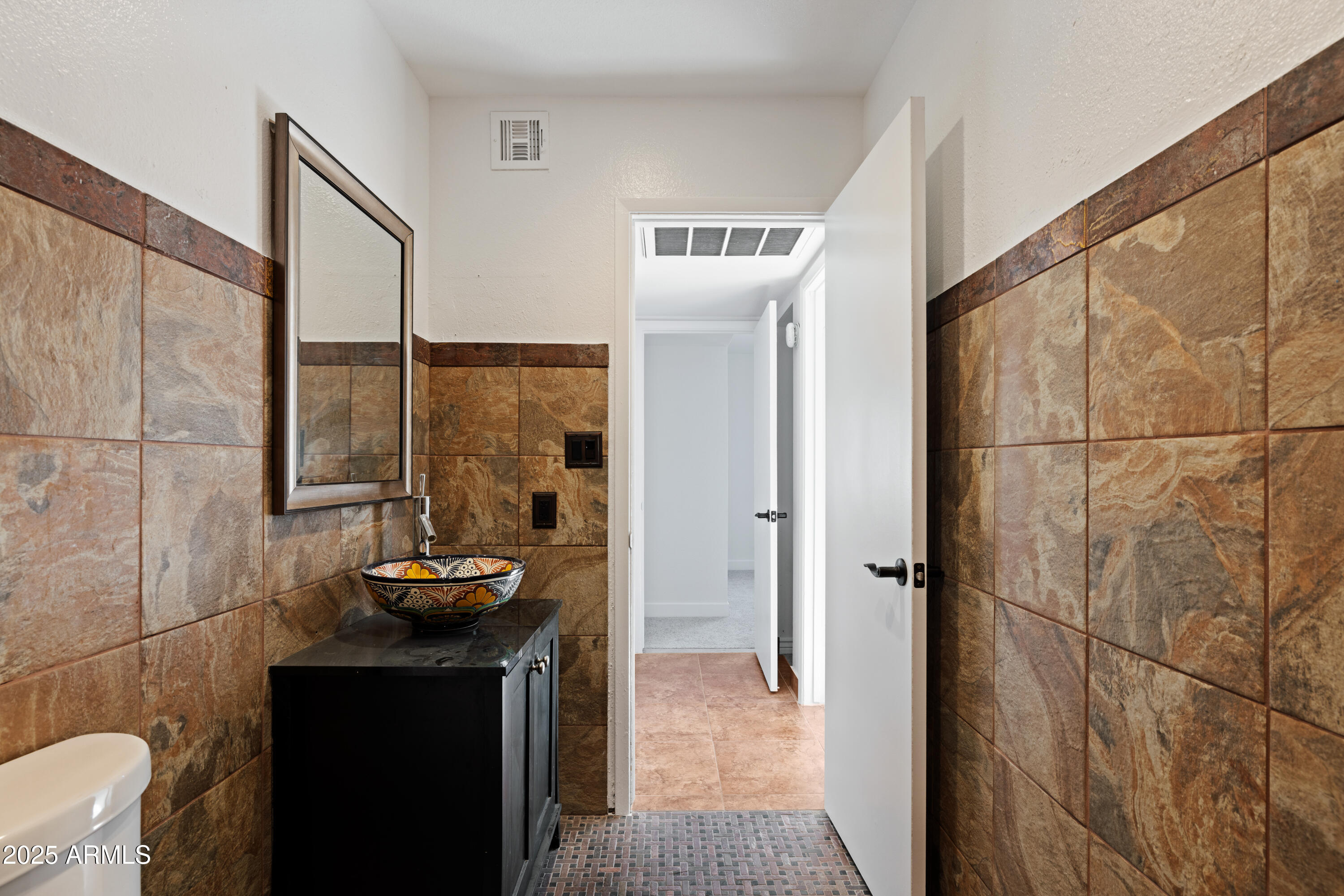 3124 South Los Altos Mesa, AZ 85202 - Photo 20 of 28 Guest Bath