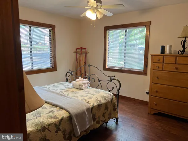 $1,700 | 32 Cherry Street, Mount Jackson, VA 22842