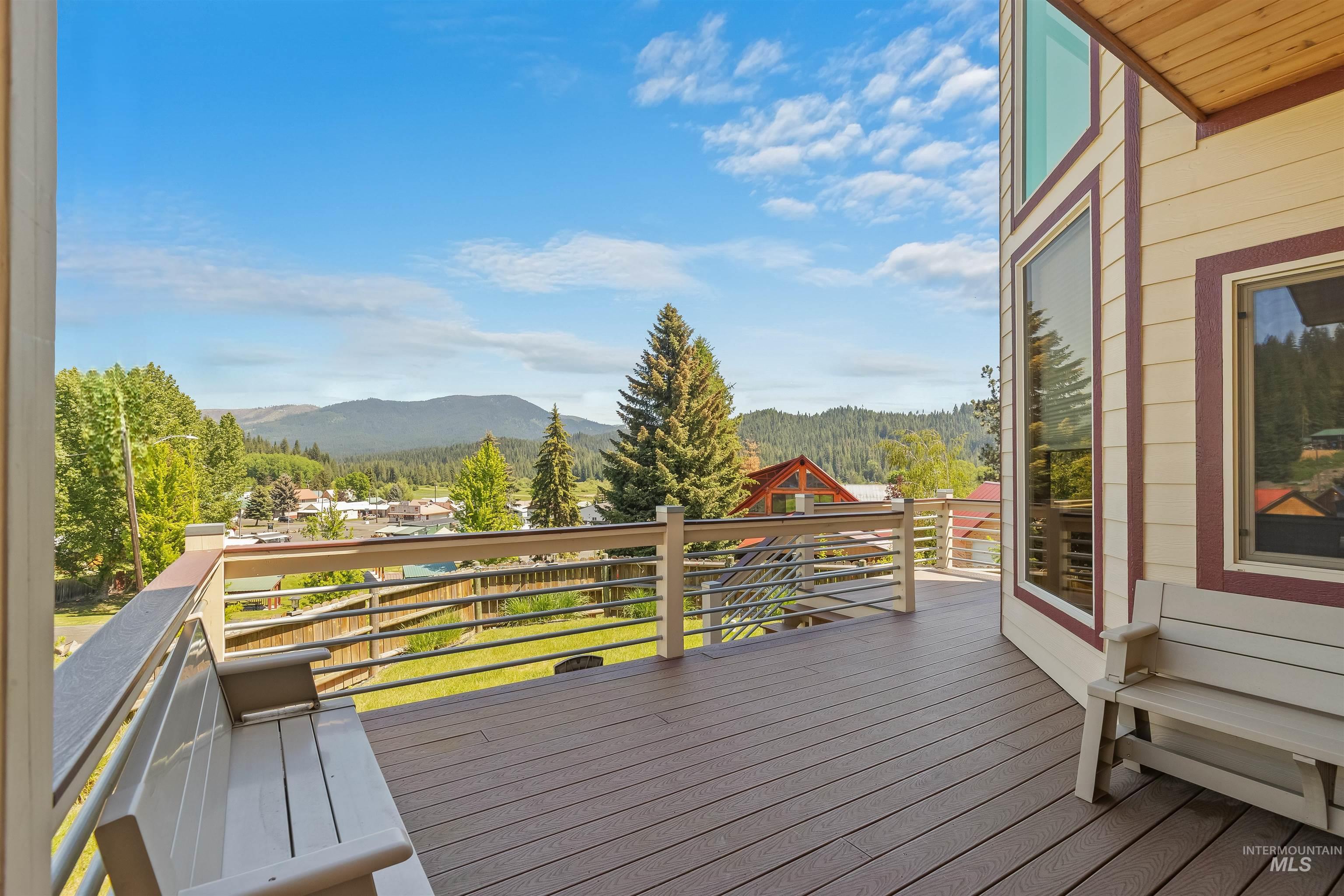 204 South 2nd Street Elk River, ID 83827 - Photo 11 of 50