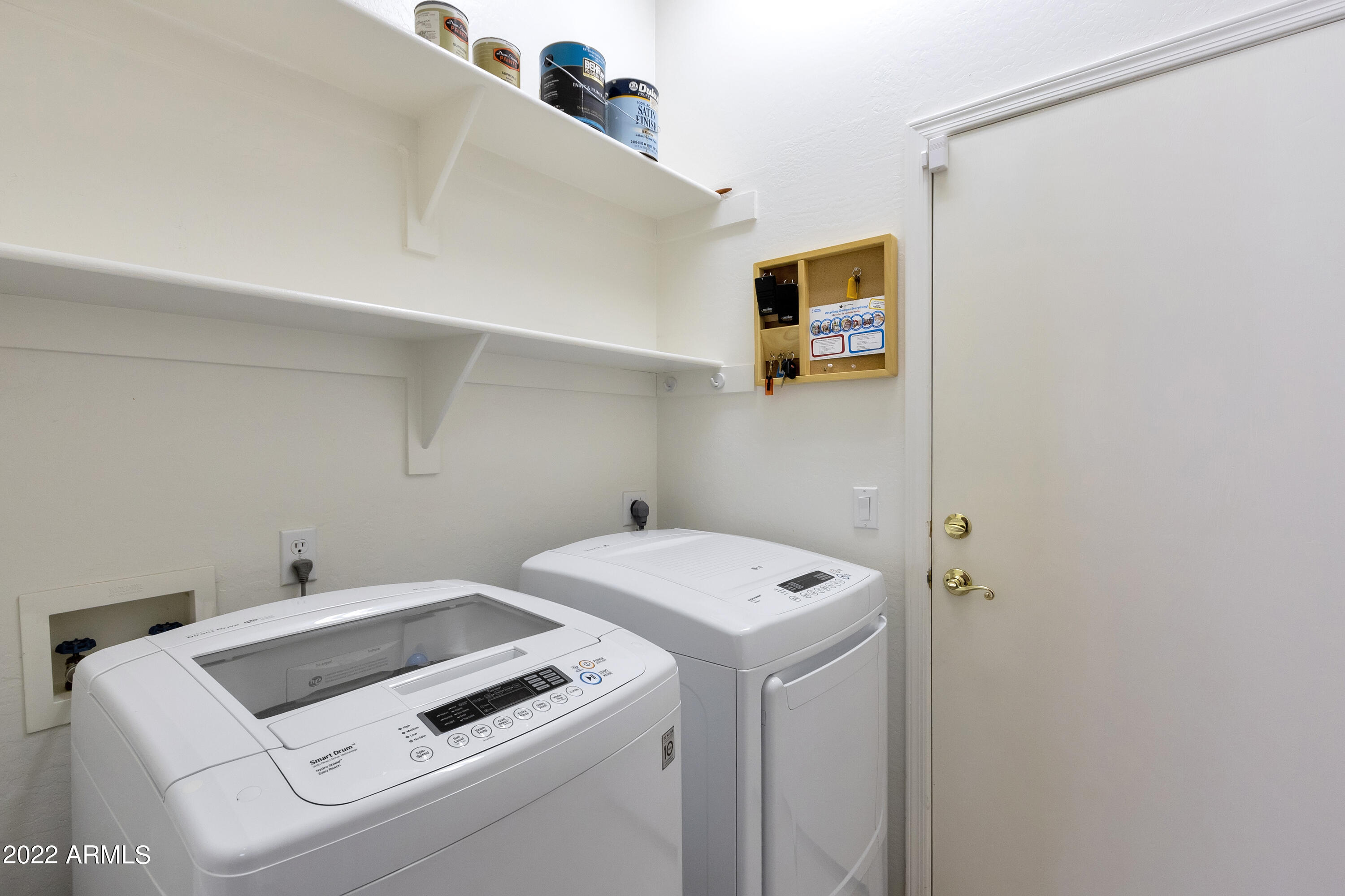 4412 East Jaeger Road Phoenix, AZ 85050 - Photo 27 of 37 Large Capacity Laundry
