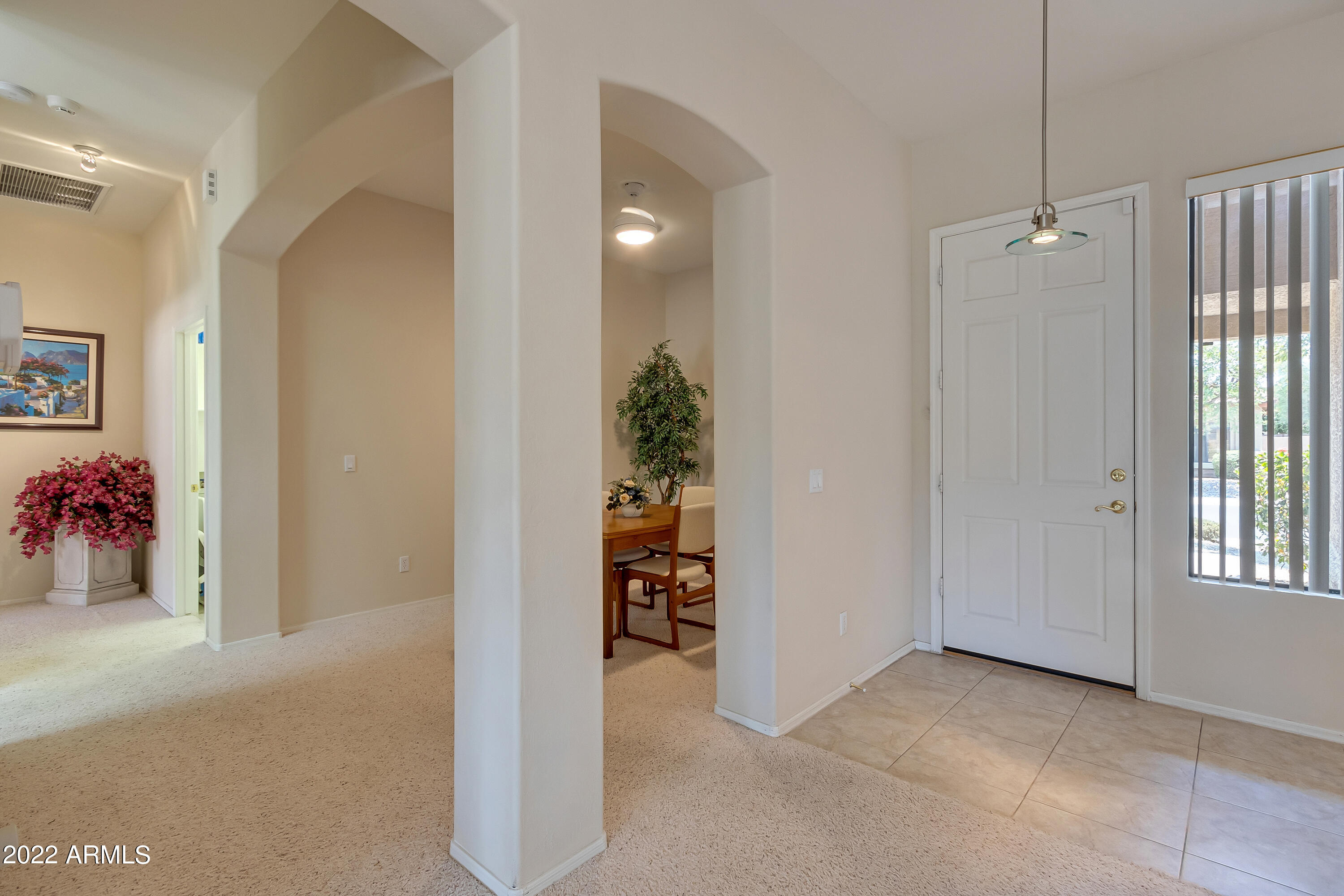 4412 East Jaeger Road Phoenix, AZ 85050 - Photo 5 of 37 Foyer