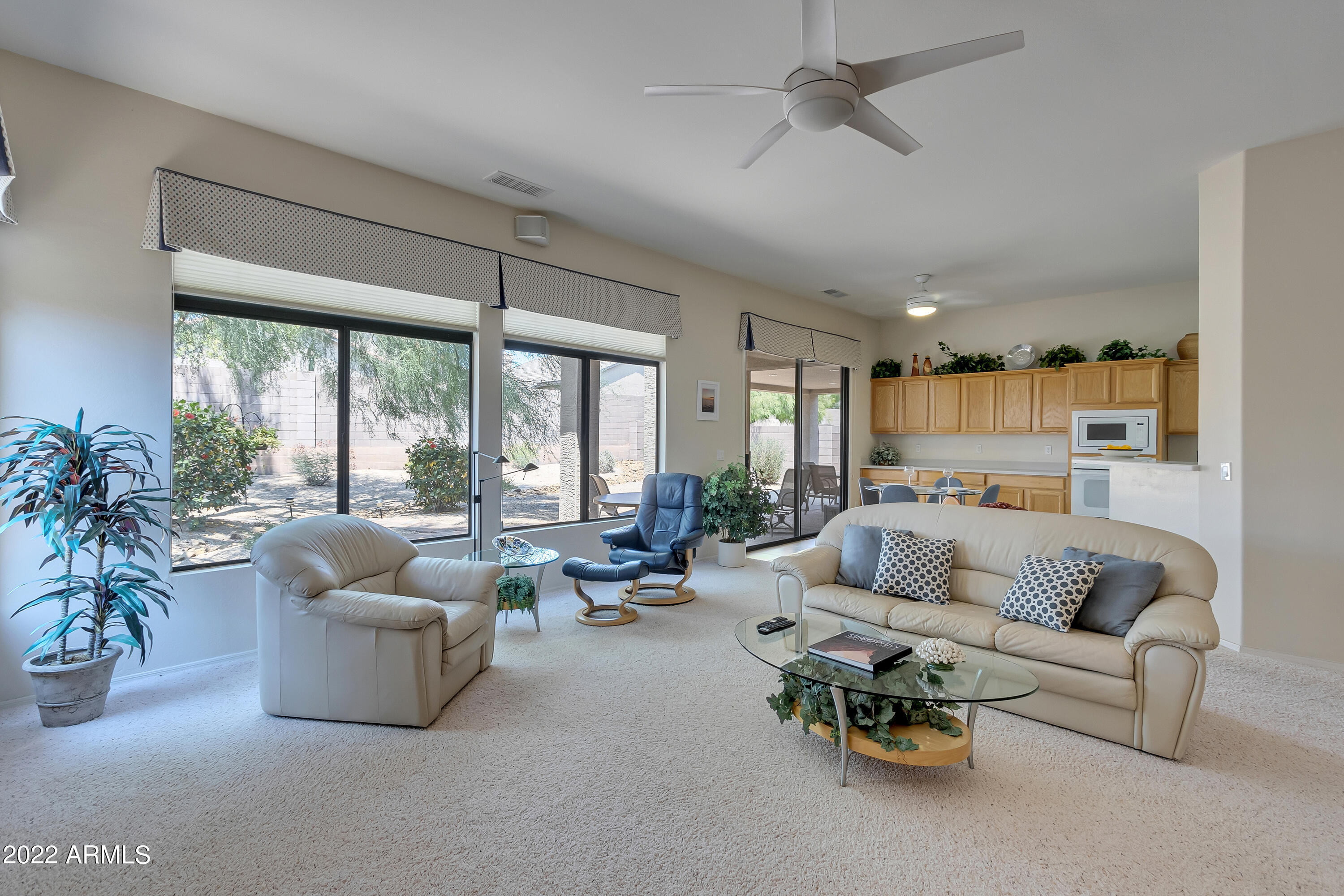 4412 East Jaeger Road Phoenix, AZ 85050 - Photo 6 of 37 Great for entertaining!