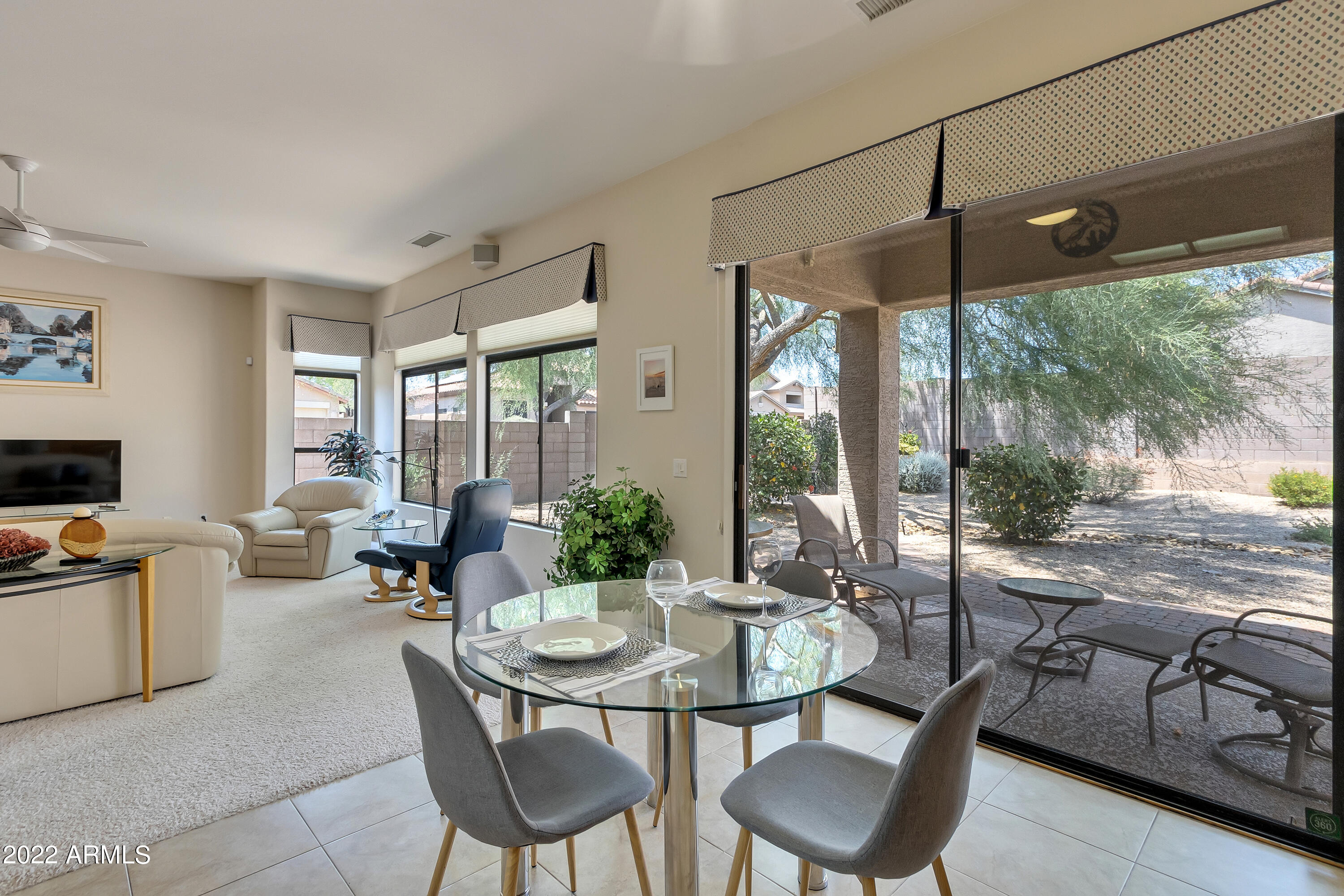 4412 East Jaeger Road Phoenix, AZ 85050 - Photo 9 of 37 Eat in Kitchen