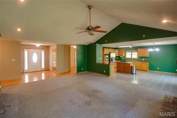$495,000 | 19383 Deer Run Lane, Brighton, IL 62012