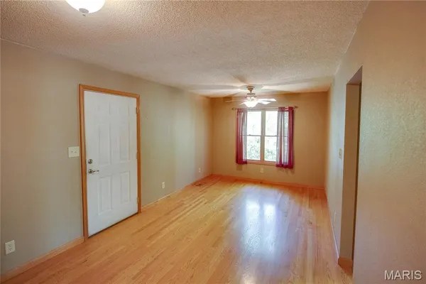 $495,000 | 19383 Deer Run Lane, Brighton, IL 62012