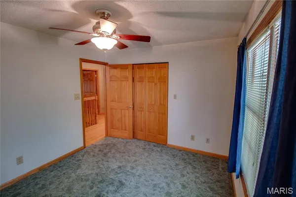$495,000 | 19383 Deer Run Lane, Brighton, IL 62012
