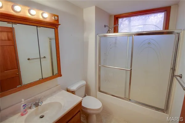 $495,000 | 19383 Deer Run Lane, Brighton, IL 62012