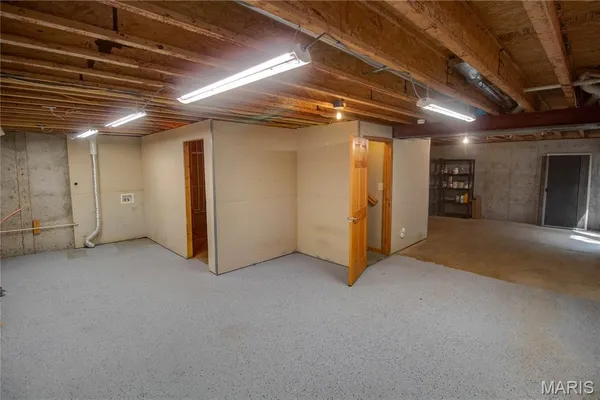 $495,000 | 19383 Deer Run Lane, Brighton, IL 62012