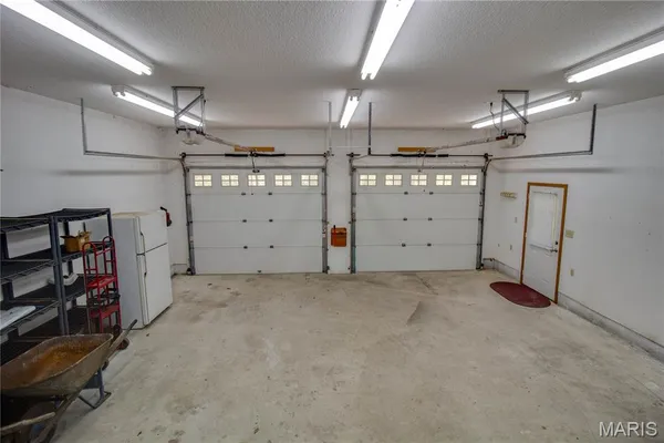 $495,000 | 19383 Deer Run Lane, Brighton, IL 62012