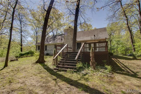 $495,000 | 19383 Deer Run Lane, Brighton, IL 62012