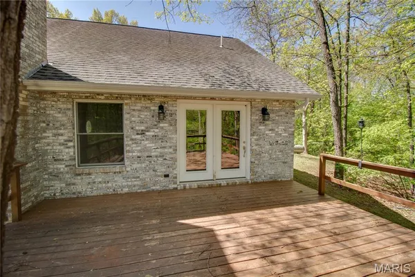 $495,000 | 19383 Deer Run Lane, Brighton, IL 62012