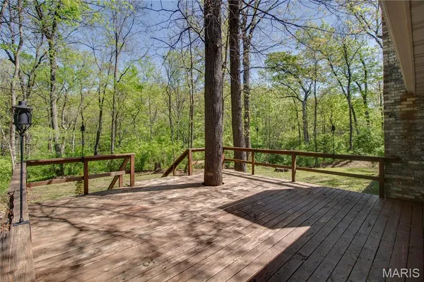 $495,000 | 19383 Deer Run Lane, Brighton, IL 62012