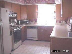 1623 Kingston Road Kokomo, IN 46901 - Photo 3 of 5 Gallery Image 3