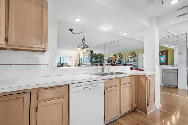 $349,999 | 3050 Northeast 48th Court, Unit 402, Lighthouse Point, FL 33064