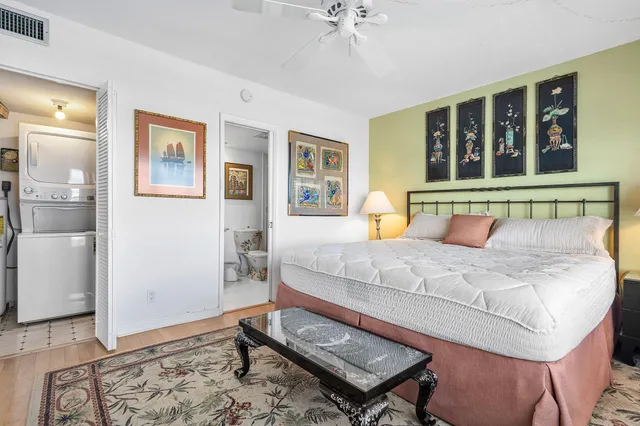 $349,999 | 3050 Northeast 48th Court, Unit 402, Lighthouse Point, FL 33064