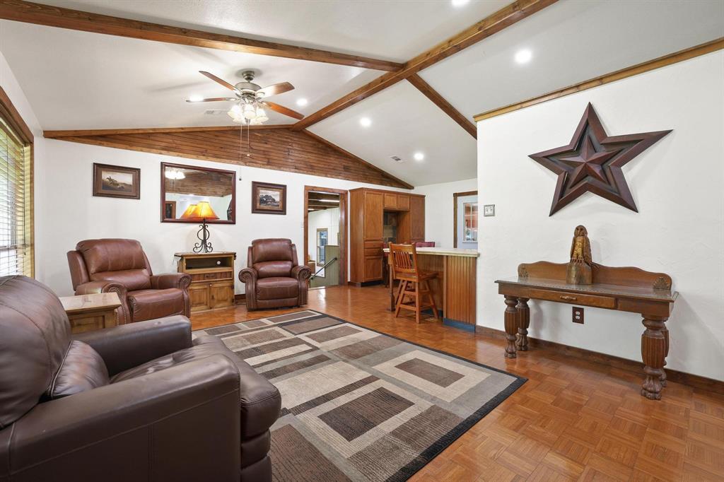 1045 Middle Road Denison, TX 75021 - Photo 13 of 39