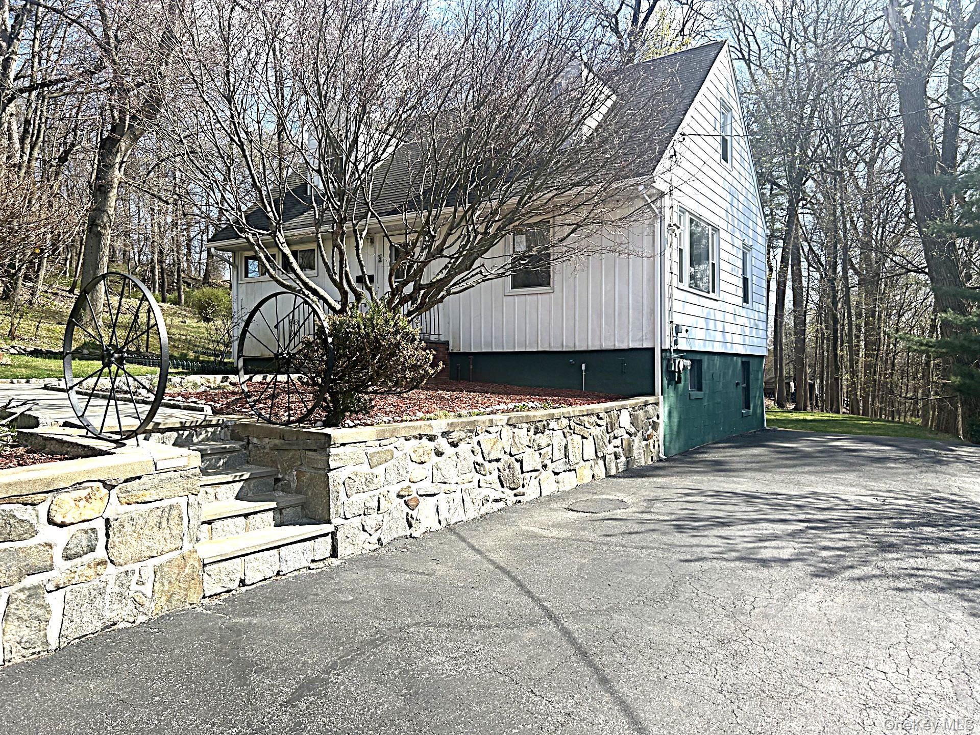 8 Ridge Street Sleepy Hollow, NY 10591 - Photo 3 of 40