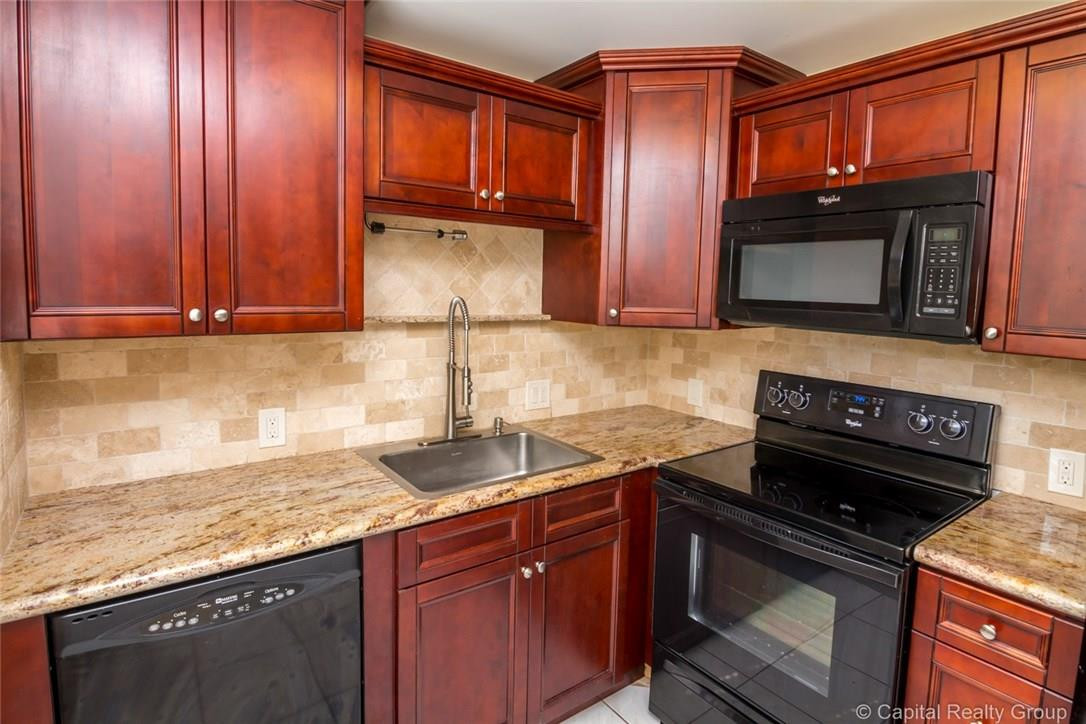11 Mansfield B, Unit 11 Boca Raton, FL 33434 - Photo 4 of 19 Photo 4