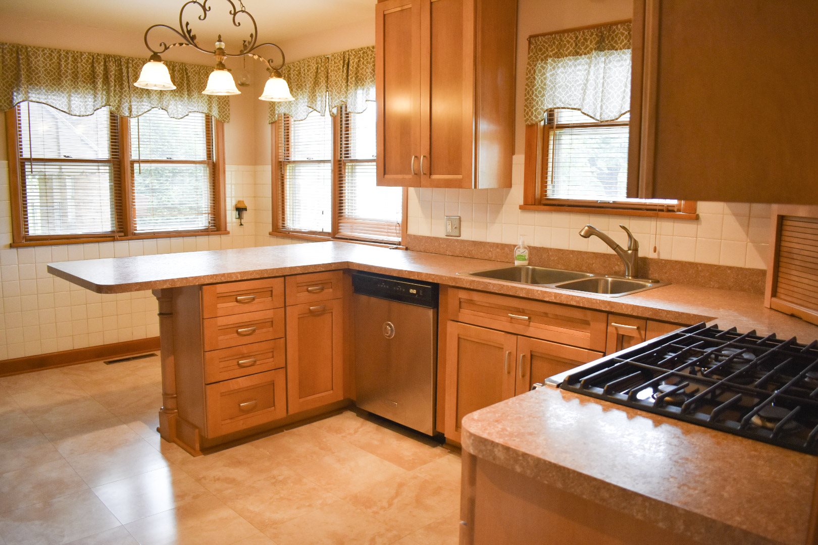 16472 Ireland Road Mishawaka, IN 46544 - Photo 3 of 23 Gallery Image 3