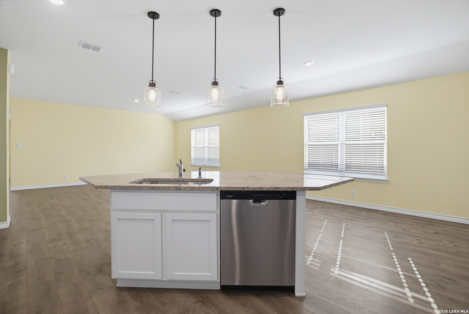 12627 El Arrayan Converse, TX 78109 - Photo 6 of 26