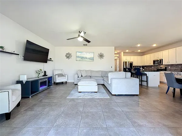 $2,950 | 2381 Rapollo Drive, Kissimmee, FL 34741