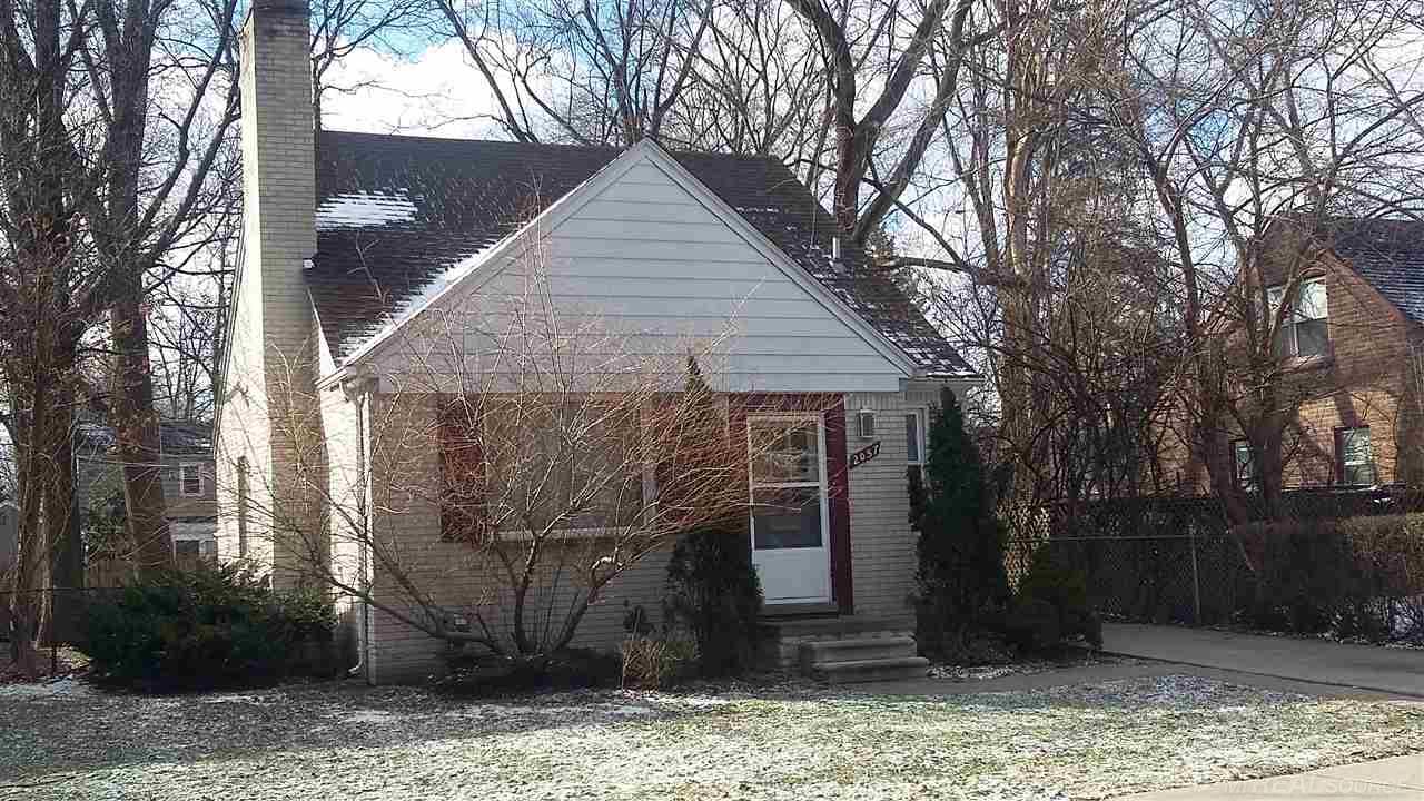 2057 Wiltshire Road Berkley, MI 48072 - Photo 2 of 36
