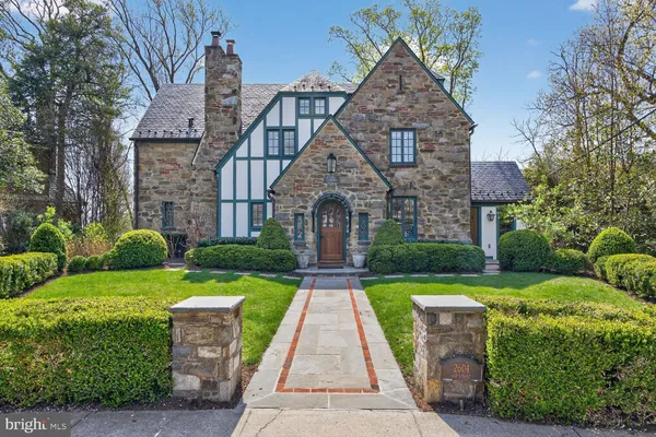 $3,700,000 | 2604 31st Street Northwest, Washington, DC 20008