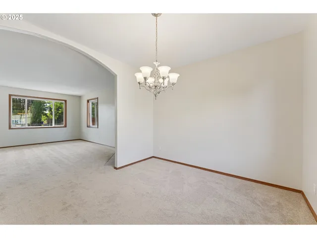 $544,995 | 17209 Southeast Stephens Street, Portland, OR 97233