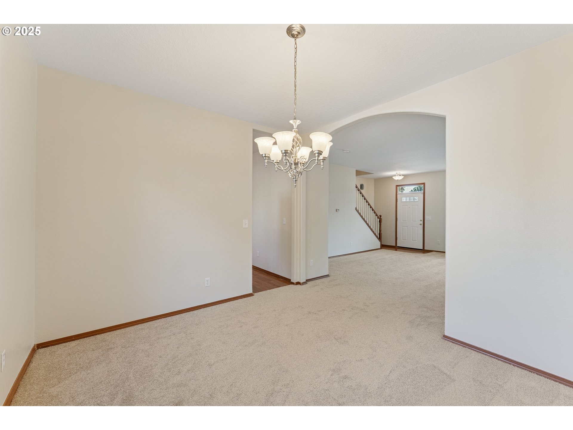 17209 Southeast Stephens Street Portland, OR 97233 - Photo 14 of 47 Dining Room