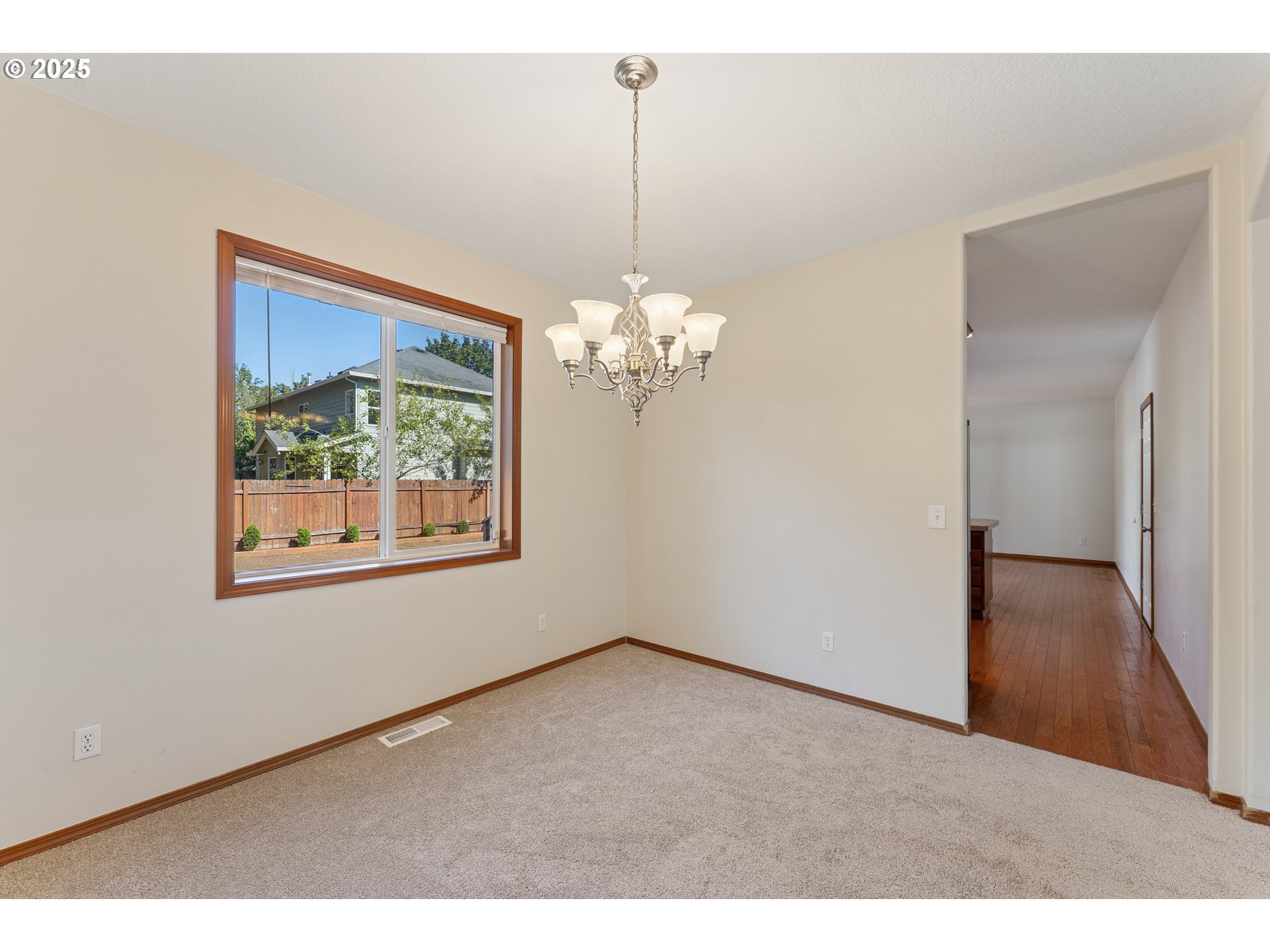 17209 Southeast Stephens Street Portland, OR 97233 - Photo 15 of 47