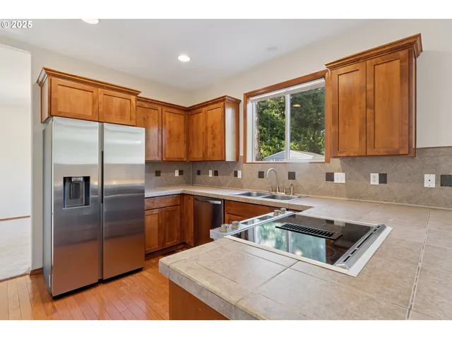 $544,995 | 17209 Southeast Stephens Street, Portland, OR 97233