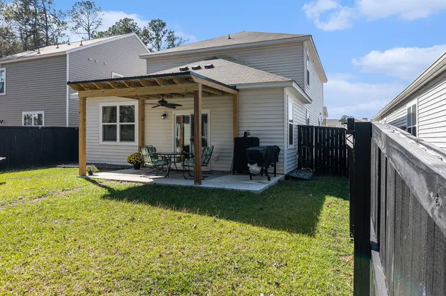 $399,990 | 266 Sweet Cherry Lane, Summerville, SC 29486