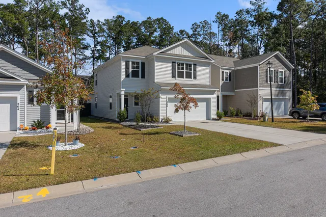 $399,990 | 266 Sweet Cherry Lane, Summerville, SC 29486