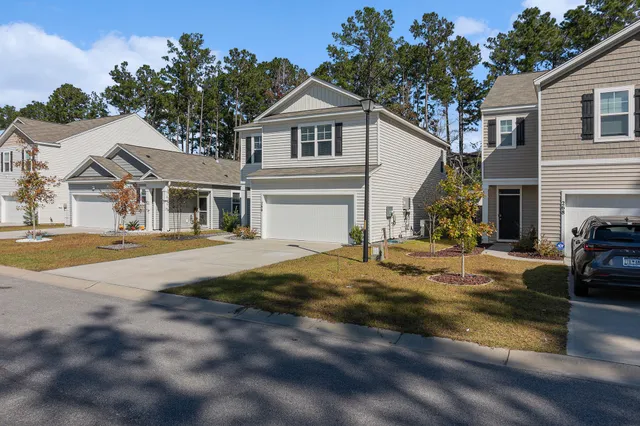 $399,990 | 266 Sweet Cherry Lane, Summerville, SC 29486