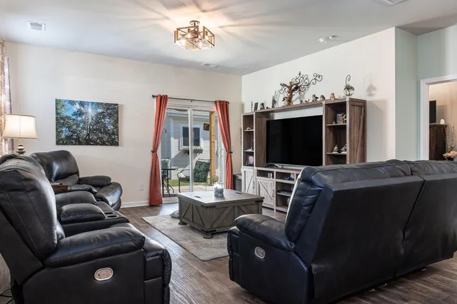 $399,990 | 266 Sweet Cherry Lane, Summerville, SC 29486