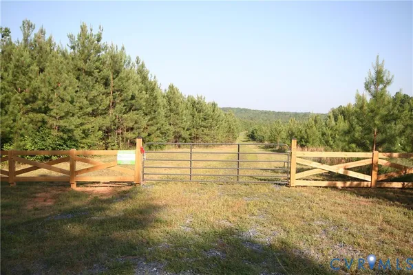 $169,000 | 0 Ridge Road, Arvonia, VA 23004
