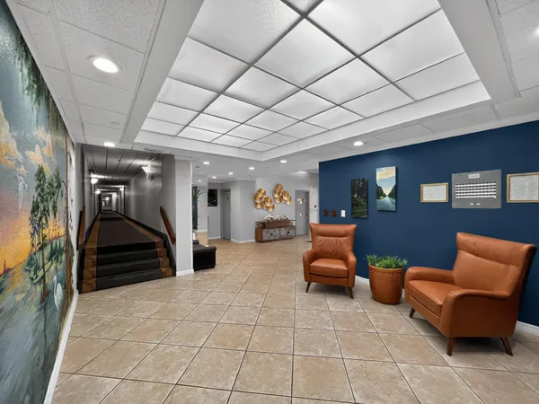 $2,000 | 1200 St Charles Place, Unit 619, Pembroke Pines, FL 33026