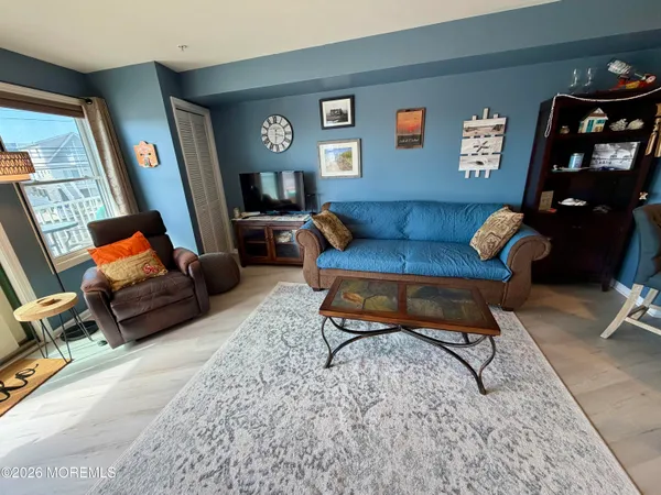 $1,250 | 1810 Central Avenue, Unit 11, Ship Bottom, NJ 08008