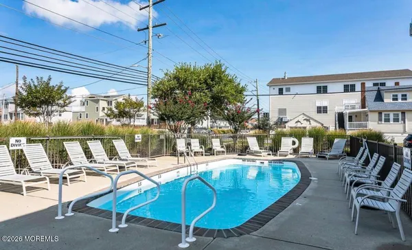 $1,250 | 1810 Central Avenue, Unit 11, Ship Bottom, NJ 08008