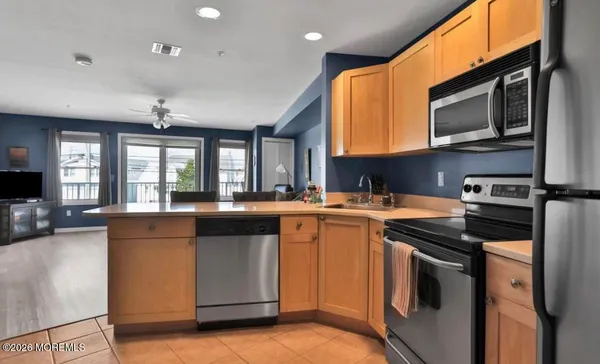 $1,250 | 1810 Central Avenue, Unit 11, Ship Bottom, NJ 08008