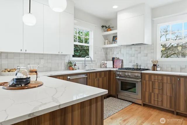 $1,950,950 | 357 Garfield Street, Seattle, WA 98109