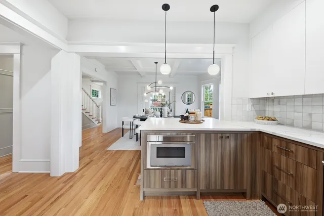 $1,950,950 | 357 Garfield Street, Seattle, WA 98109