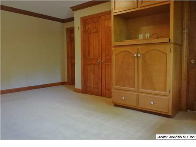1079 Crest Road Leeds, AL 35094 - Photo 21 of 32