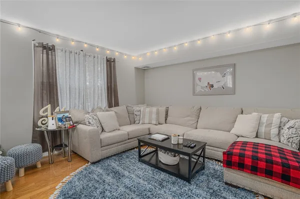 $2,500 | 3524 West Shore Road, Unit 505, Warwick, RI 02886