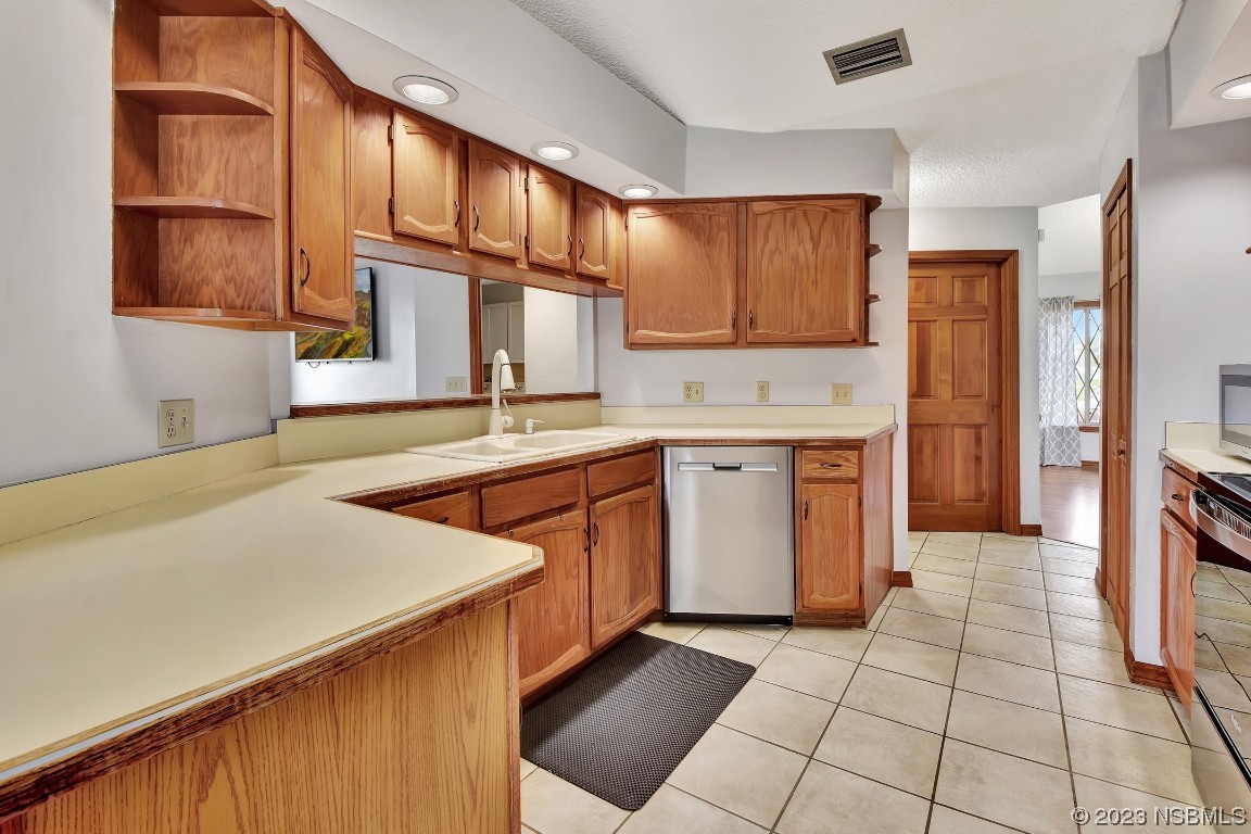 2564 Alton Road Deltona, FL 32738 - Photo 16 of 62 Gallery Image 16