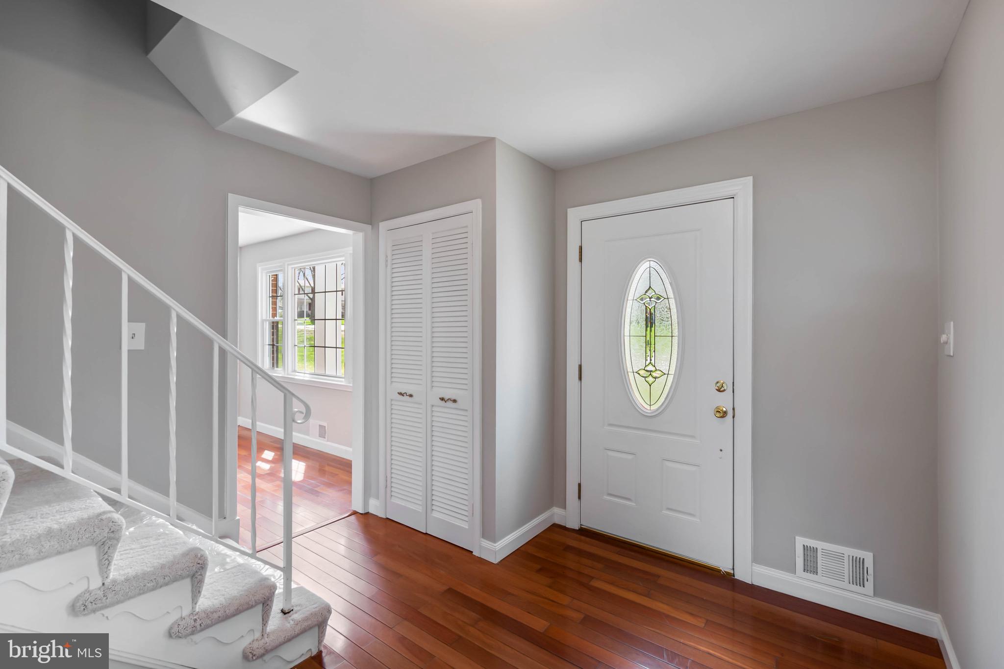 9202 Setter Place Springfield, VA 22153 - Photo 14 of 53