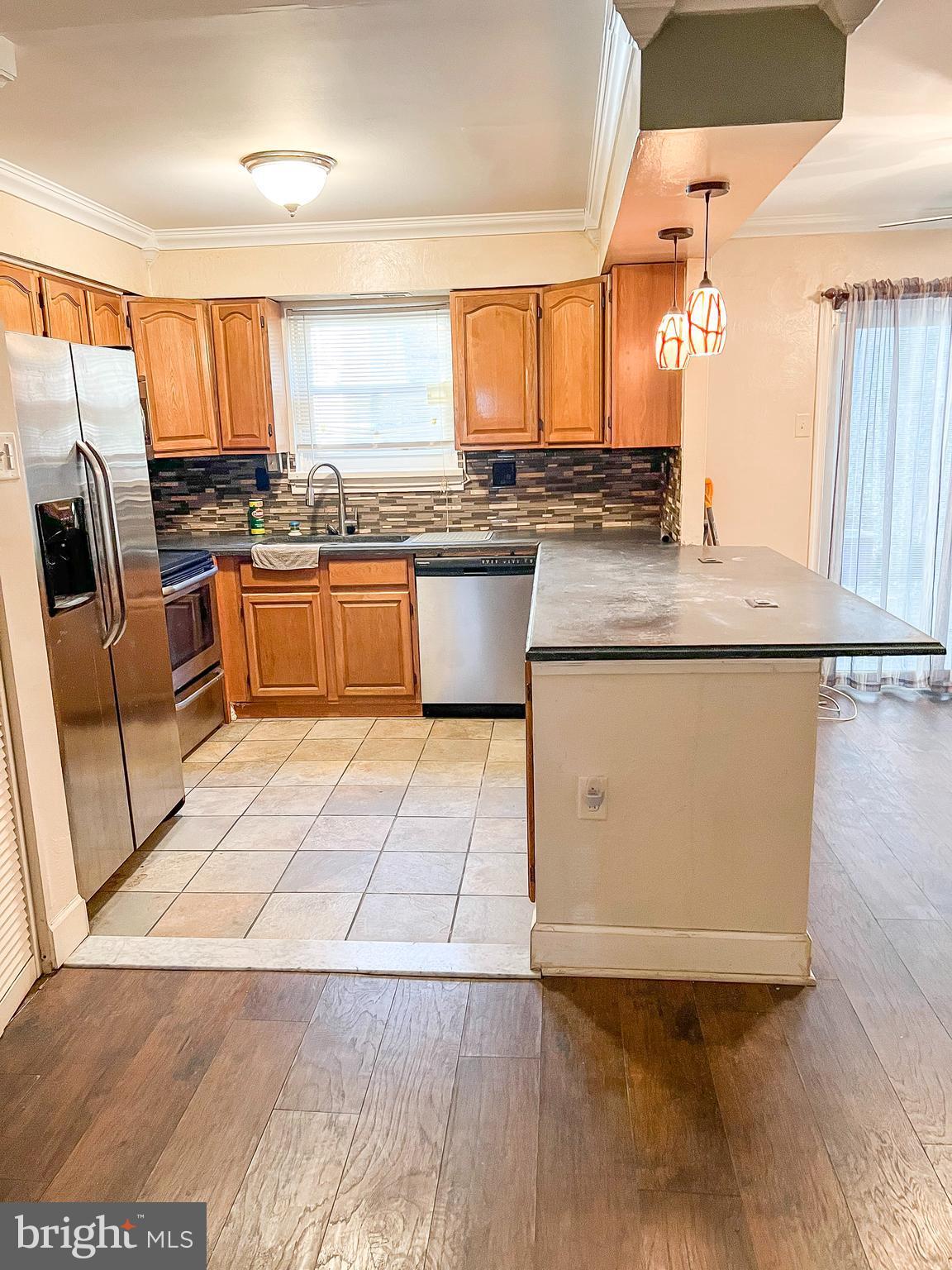 1136 Fox Run Reading, PA 19606 - Photo 4 of 13